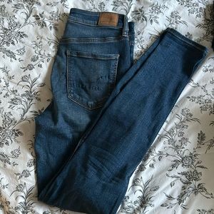 American Eagle skinny jeans